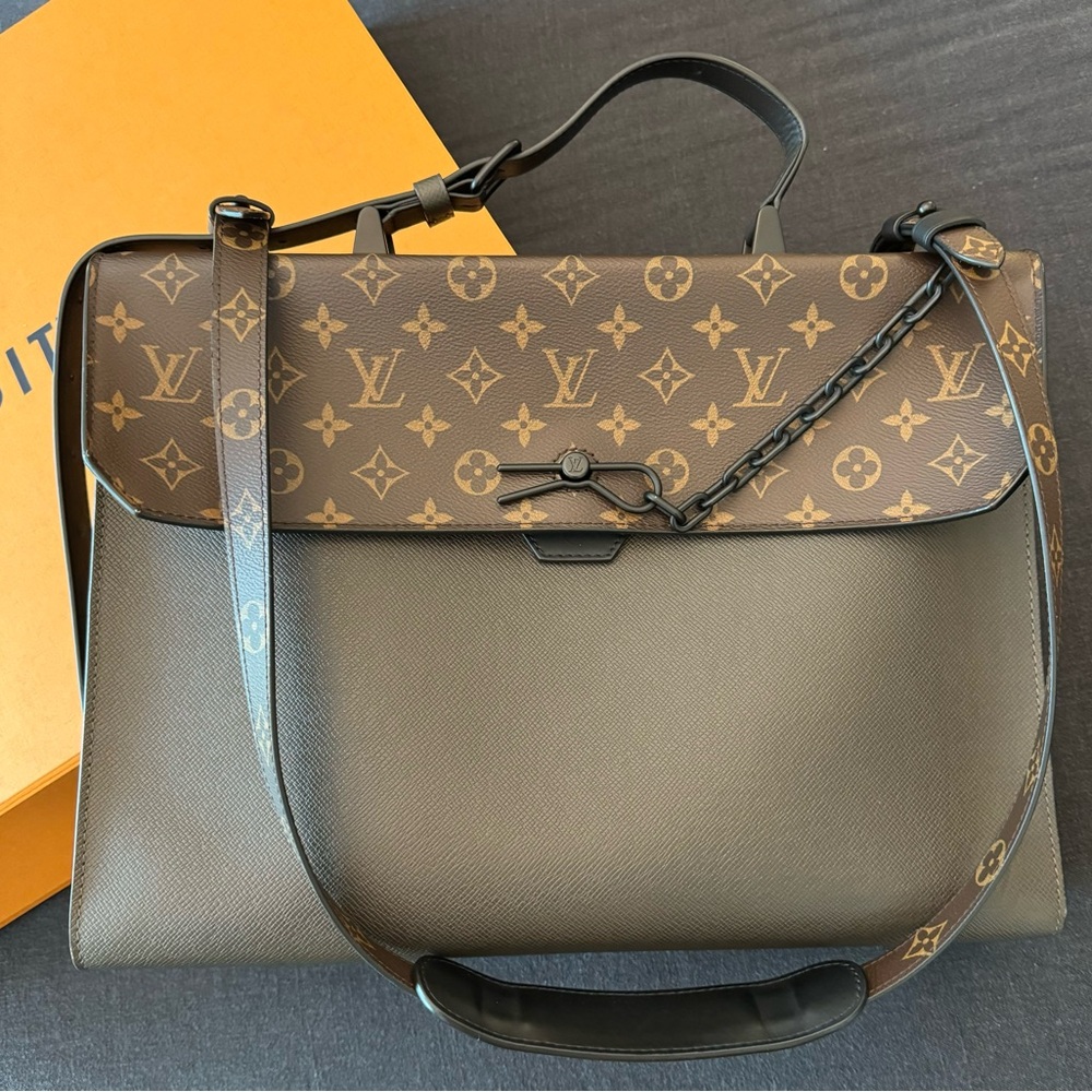 Louis Vuitton Men’s Taiga and Monogram Robusto Briefcase Messenger Bag Khaki